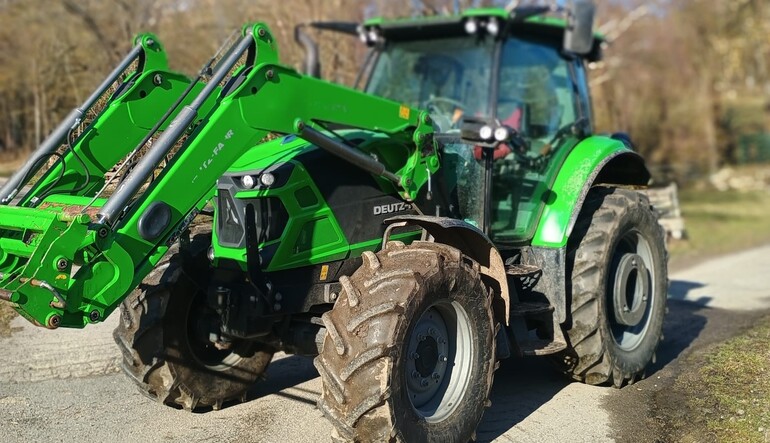 Traktor DEUTZ-FAHR 6130 TTV