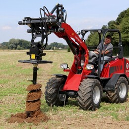 Kompaktní kloubové nakladače