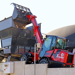Teleskopické kloubové nakladače