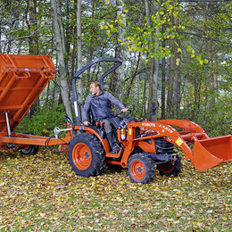 Univerzální a komunální traktory