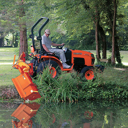 Univerzální a komunální traktory