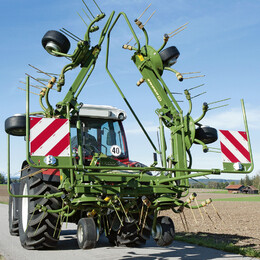 Rotorové obraceče píce