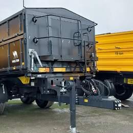 Traktorové návěsy třístranné