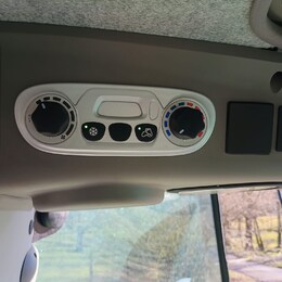 Traktor DEUTZ-FAHR 6130 TTV