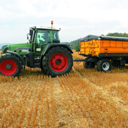 Traktorové přívěsy