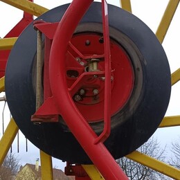 Nahrabovač Pöttinger Eurotop 651