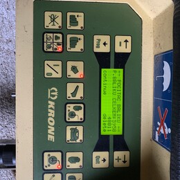 Kombinovaný lis s baličkou Krone CP V 1500 MC