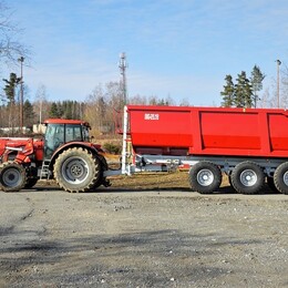 Traktorové návěsy BIG