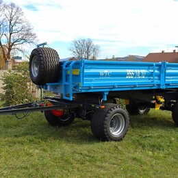 Traktorové přívěsy BSS